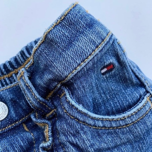 [ 2 for 15$✨] Tommy Hilfiger Jean Shorts 🐞 - Picture 2 of 4